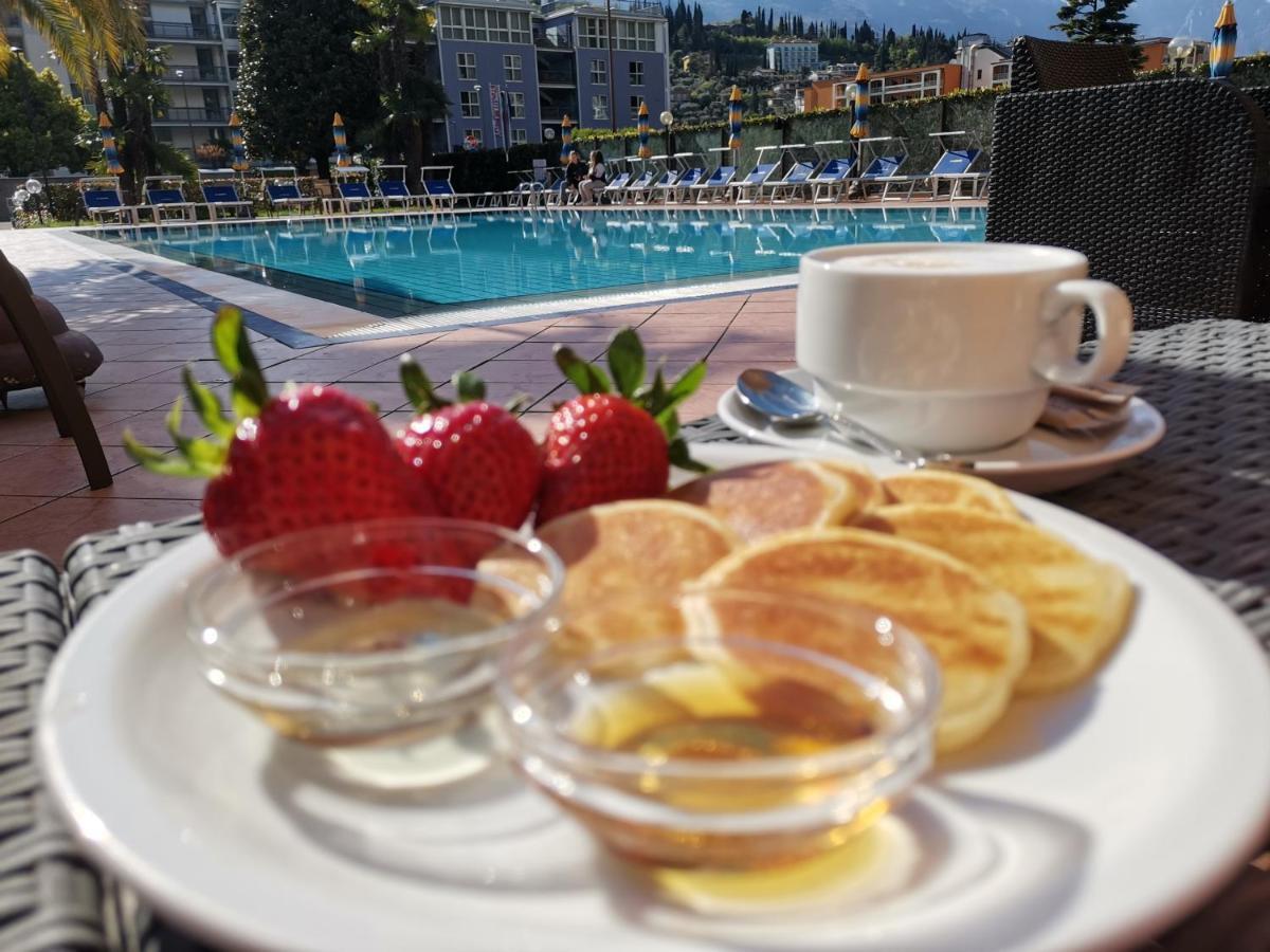 Sunlake Hotel Рива-дель-Гарда Экстерьер фото
