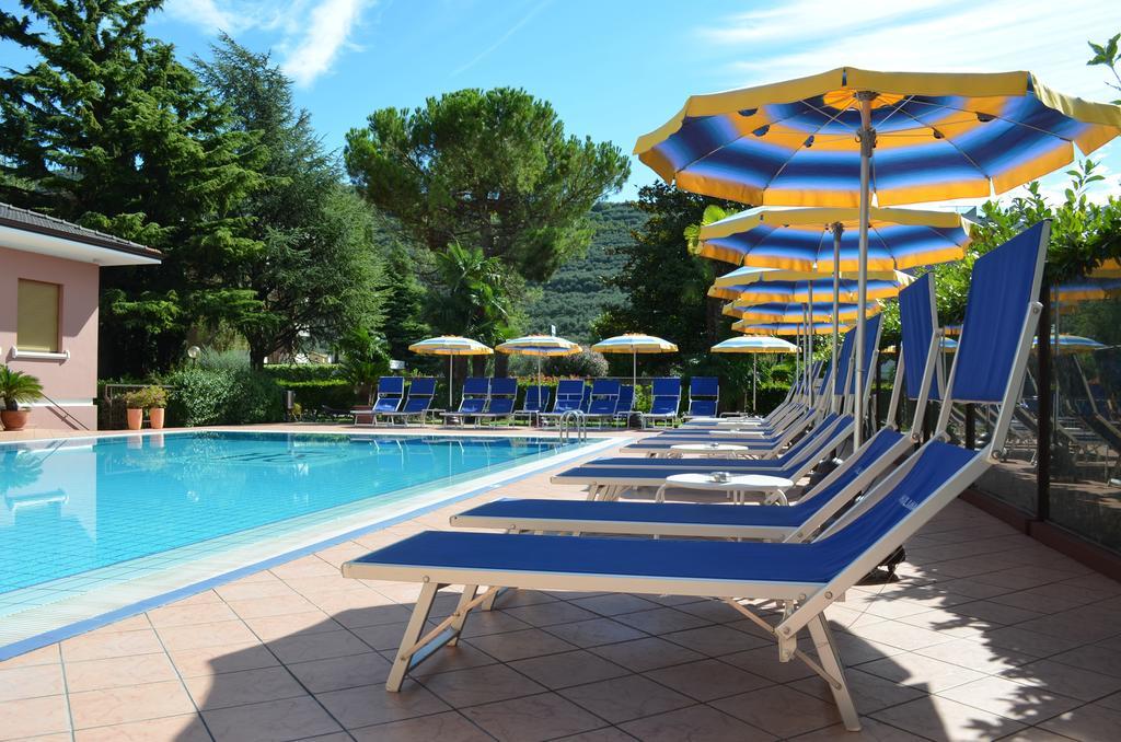 Sunlake Hotel Рива-дель-Гарда Экстерьер фото